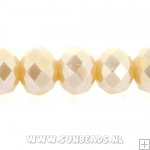 Facet kraal donut 6x4mm (offwhite AB)