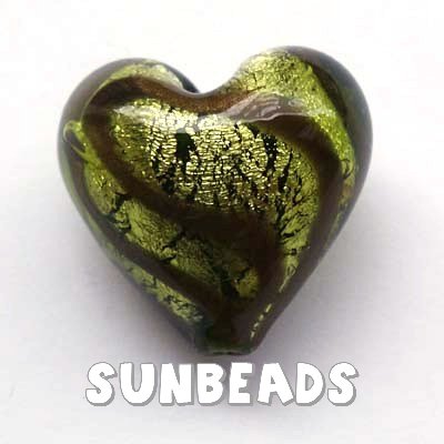 Glaskraal hart met silverfoil (groen) - Klik op de afbeelding om het venster te sluiten