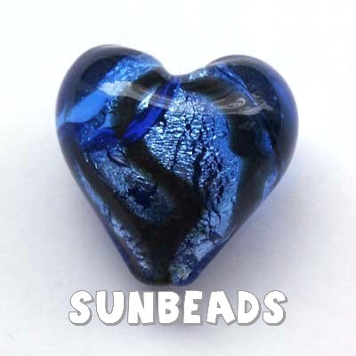Glaskraal hart met silverfoil (blauw) - Klik op de afbeelding om het venster te sluiten