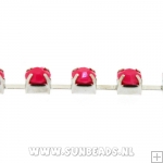 Strass ketting 4mm fuchsia met zilveren bakje