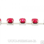 Strass ketting 4mm fuchsia met zilveren bakje